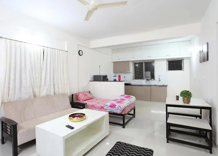 Qualtems Guest House-With Ac Options