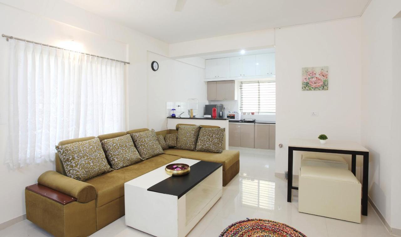 Apartment Qualtems Guest House-with Ac Options