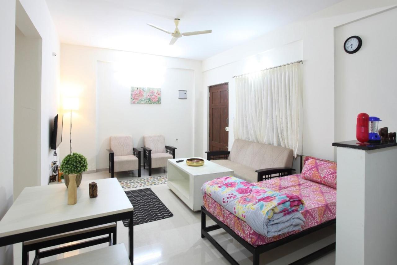 Qualtems Guest House-with Ac Options *
