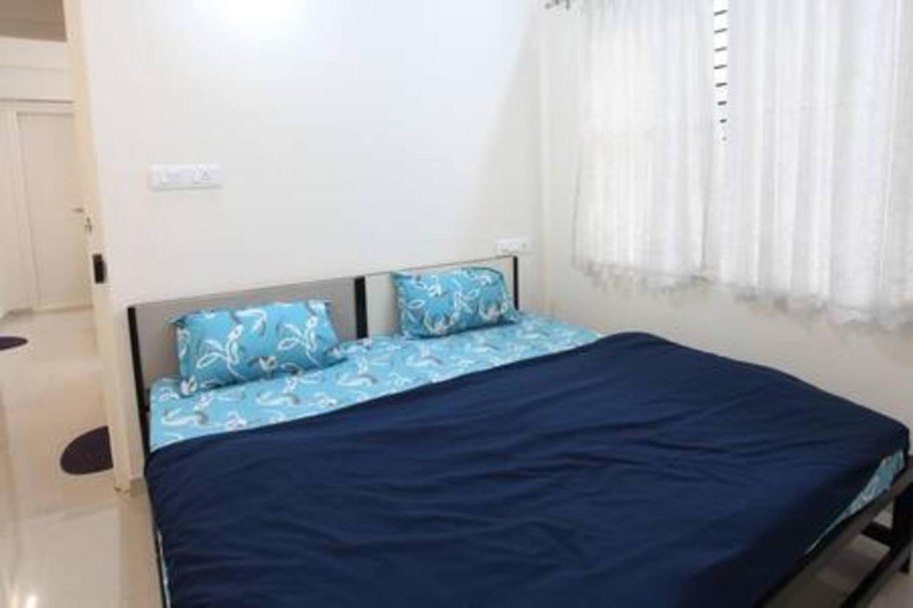 Qualtems Guest House-with Ac Options * Bangalore