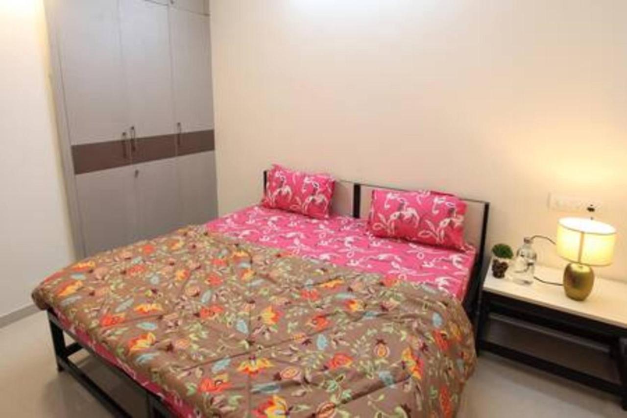 Apartment Qualtems Guest House-with Ac Options